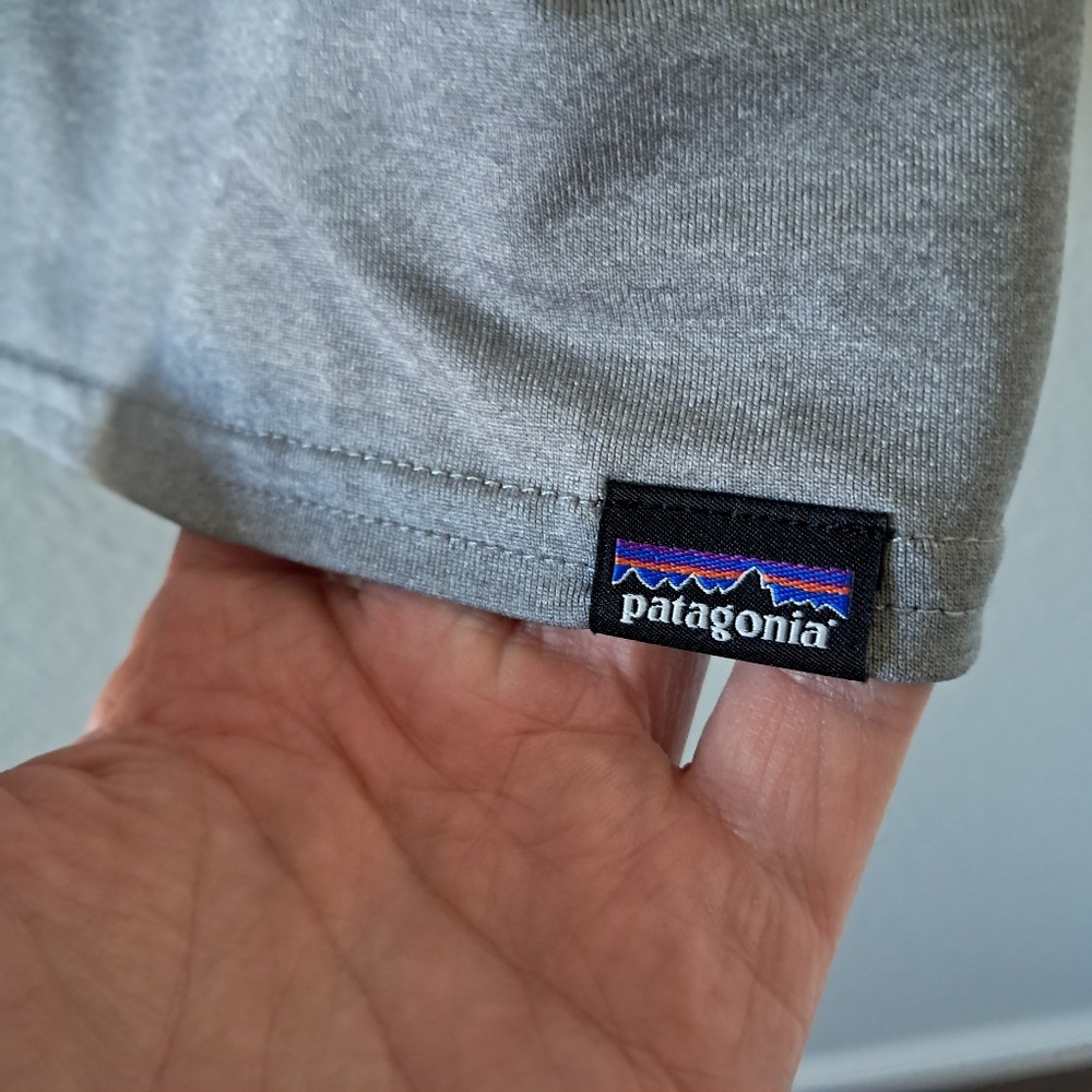 Patagonia Capilene Base Layer T Shirt - Picture 3 of 9